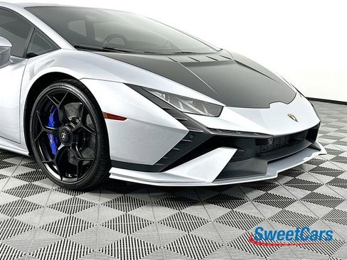 Used 2023 Lamborghini Huracan Tecnica RWD image 40