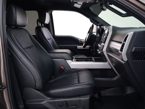 Used 2022 Ford F250 Lariat w/ Lariat Value Package image 31