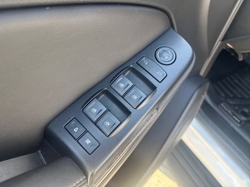 Used 2018 Chevrolet Tahoe LS RWD image 10