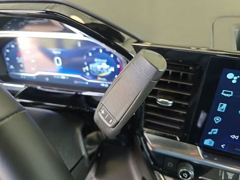 Certified 2025 Chevrolet Silverado 3500 High Country w/ Technology Package image 19