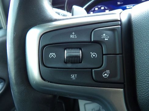 Used 2022 Chevrolet Silverado 1500 LTZ w/ Z71 Off-Road Package image 17