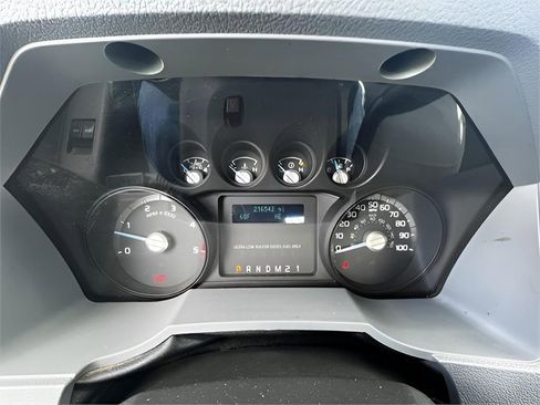 Used 2016 Ford F550 2WD Regular Cab Super Duty w/ Power Equipment Group image 10