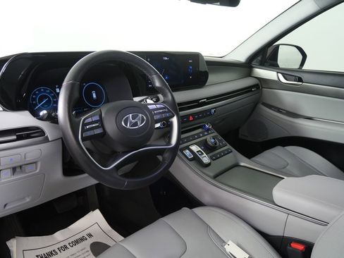 Used 2024 Hyundai Palisade SEL image 12