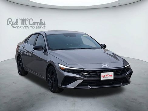 New 2026 Hyundai Elantra SEL Sport Premium image 7