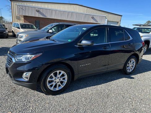 Used 2020 Chevrolet Equinox LT image 1