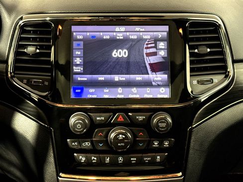 Used 2020 Jeep Grand Cherokee Limited X RWD image 18