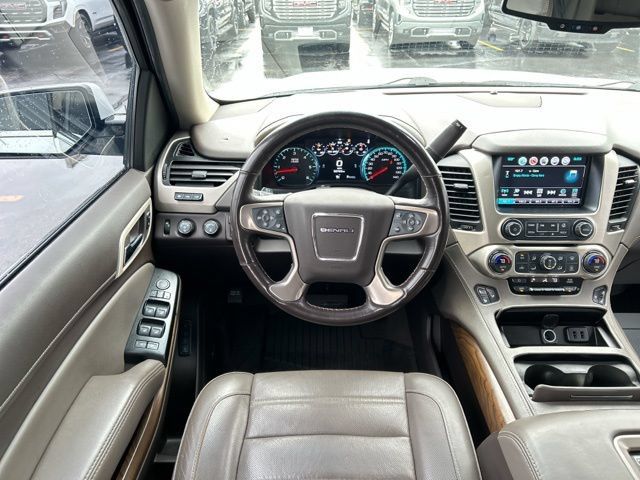 Used 2019 GMC Yukon XL Denali w/ Denali Ultimate Package AWD/4WD image 31