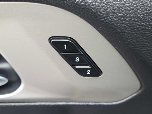 Used 2024 Chrysler Pacifica Premium image 20