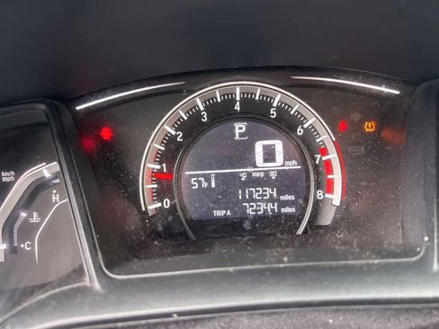 Used 2016 Honda Civic LX image 2