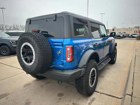 New 2026 Ford Bronco Badlands image 5
