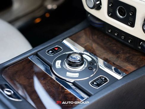 Used 2012 Rolls-Royce Ghost RWD image 10