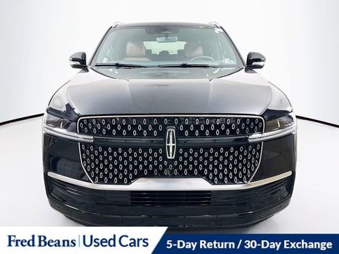 Certified 2025 Lincoln Navigator Reserve image 2