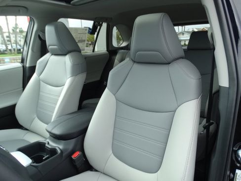 New 2025 Toyota RAV4 XLE Premium image 11