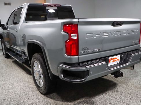 Used 2024 Chevrolet Silverado 3500 High Country w/ High Country Premium Package AWD/4WD image 9