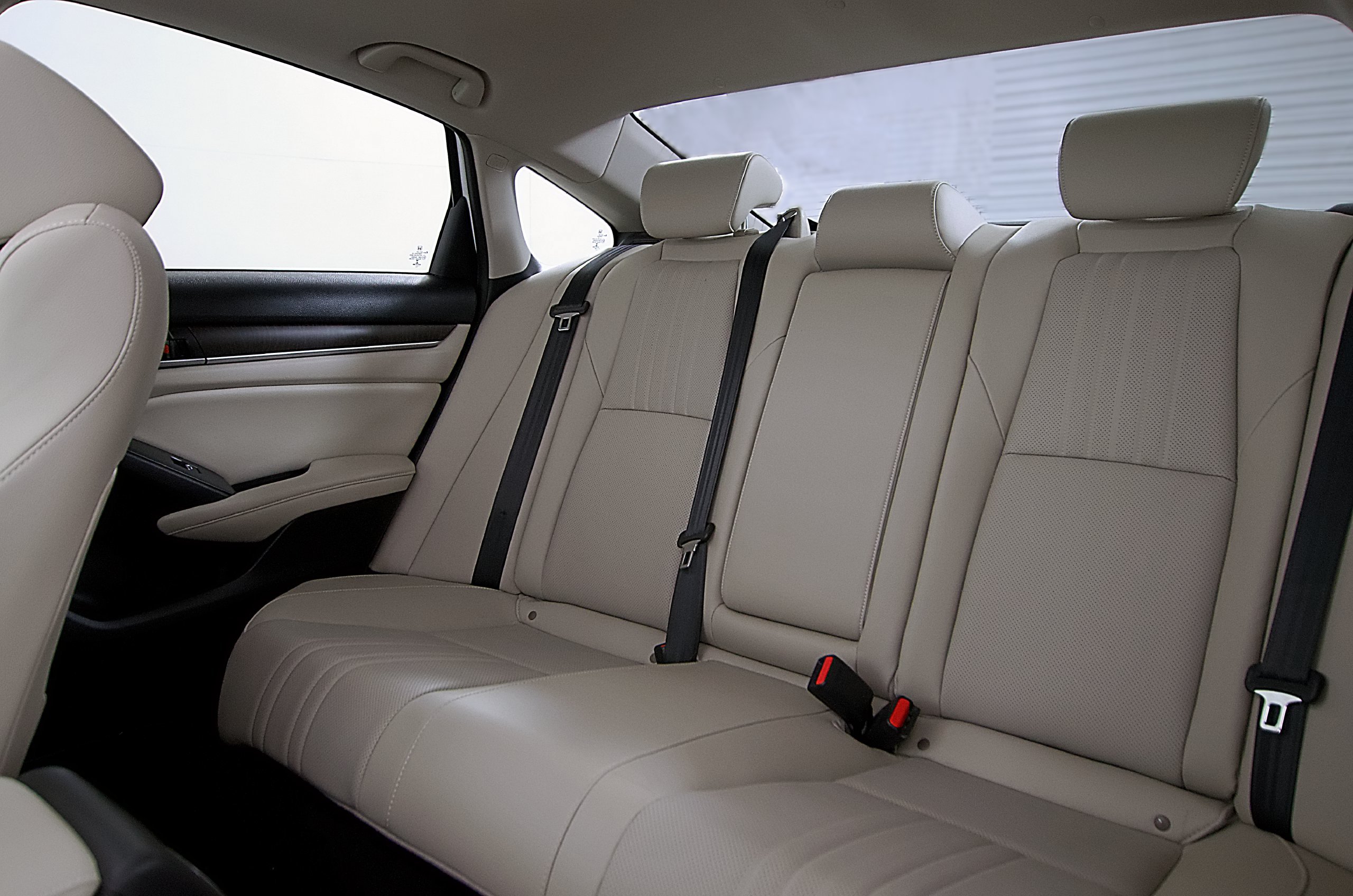 Used 2018 Honda Accord EX-L image 16