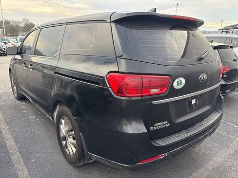 Used 2019 Kia Sedona L image 7