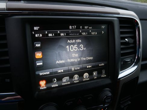 Used 2017 RAM 1500 Laramie w/ Convenience Group AWD/4WD image 33