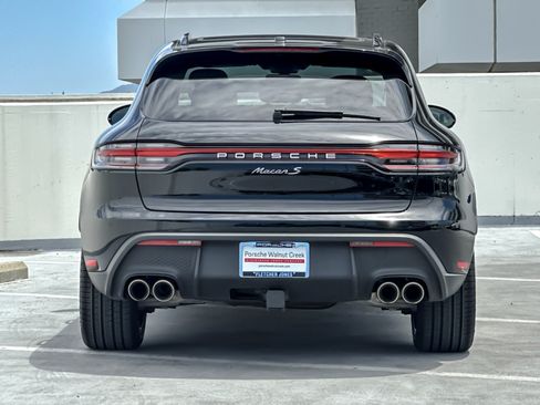 Certified 2024 Porsche Macan S AWD/4WD image 7