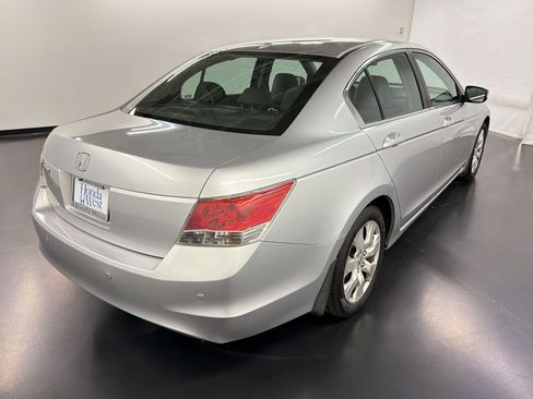 Used 2009 Honda Accord EX-L image 9