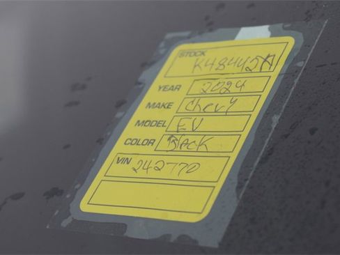 Used 2024 Chevrolet Equinox EV LT image 13