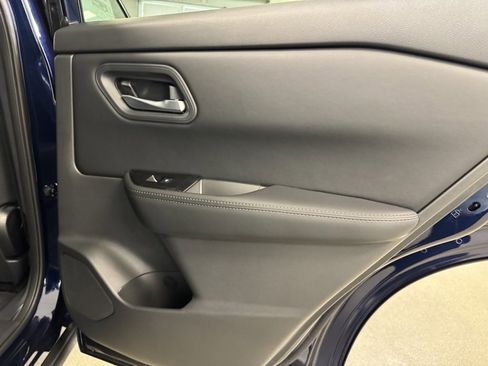 Certified 2026 Nissan Rogue SV image 25