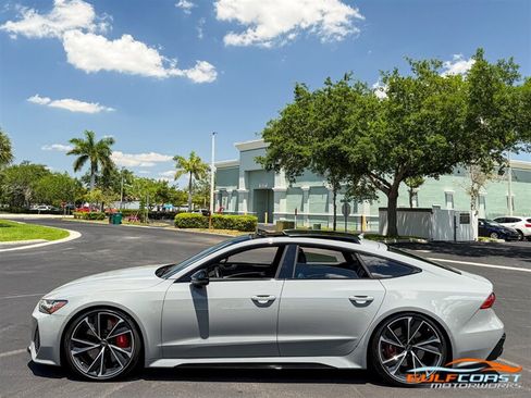 Used 2022 Audi RS 7 Sportback w/ Black Optic Package AWD/4WD image 48