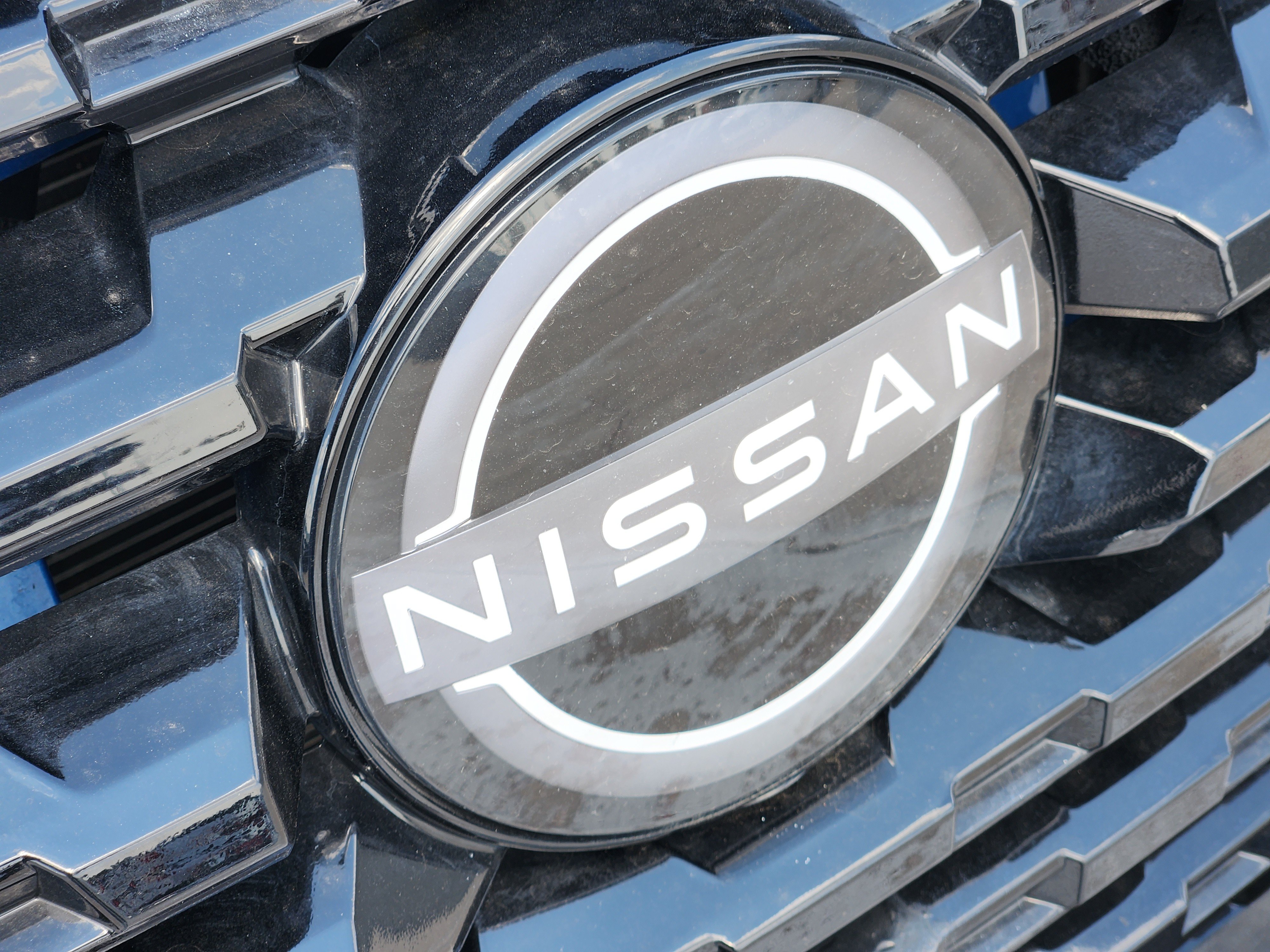 Used 2024 Nissan Kicks SR FWD image 12