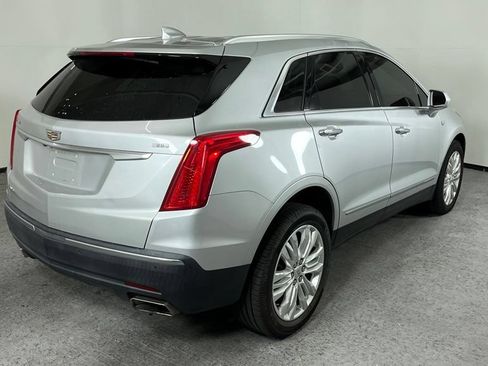 Used 2019 Cadillac XT5 Premium Luxury AWD/4WD image 2