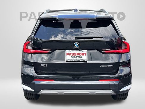 Used 2024 BMW X1 xDrive28i w/ Convenience Package AWD/4WD image 3