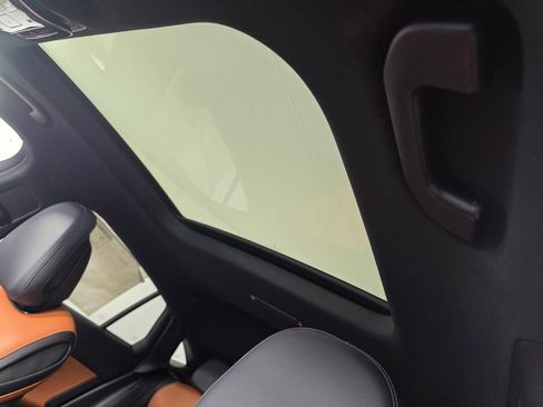 New 2026 Mercedes-Benz GLC 300 4MATIC image 9