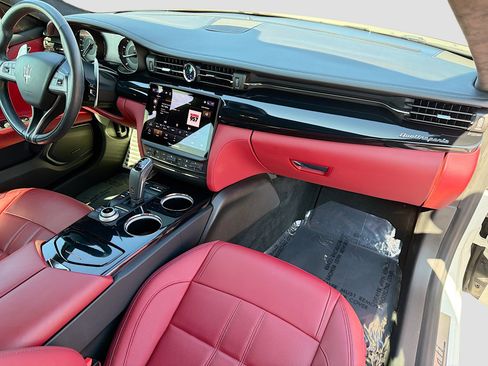 Certified 2022 Maserati Quattroporte GT image 14