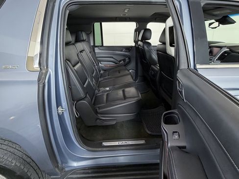 Used 2016 GMC Yukon XL SLT image 6
