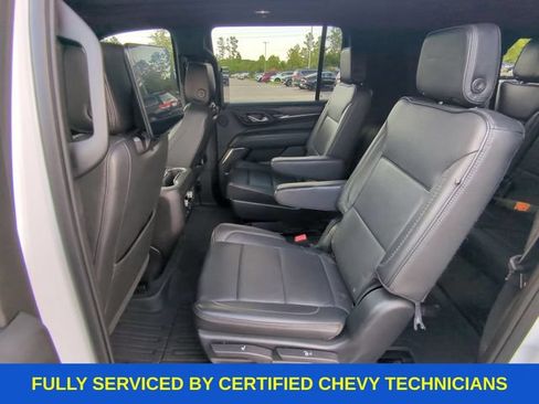 Used 2023 GMC Yukon XL Denali AWD/4WD image 39