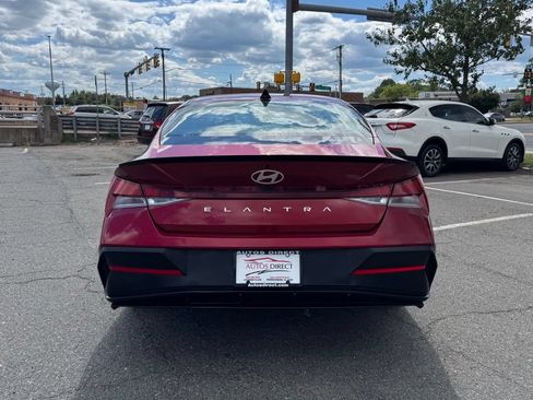 Used 2025 Hyundai Elantra Sport FWD image 6