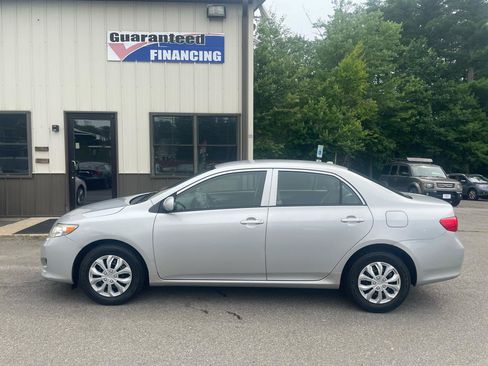 Used 2009 Toyota Corolla LE FWD image 7