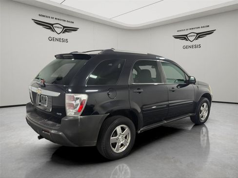 Used 2005 Chevrolet Equinox LS w/ Preferred Equipment Group AWD/4WD image 5