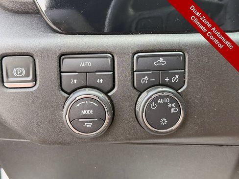 Used 2024 Chevrolet Silverado 1500 LT AWD/4WD image 29