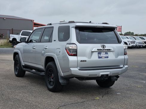 Used 2023 Toyota 4Runner SR5 RWD image 7