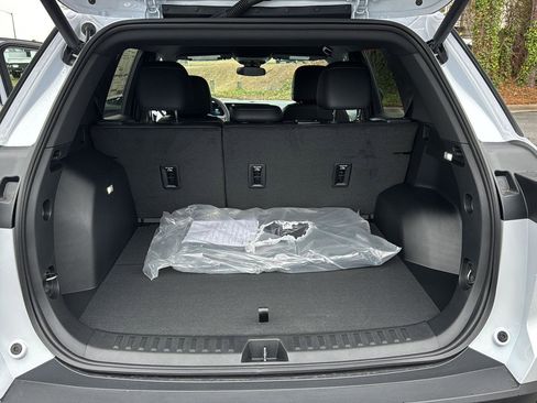 New 2026 Chevrolet Equinox RS w/ Convenience Package III image 31