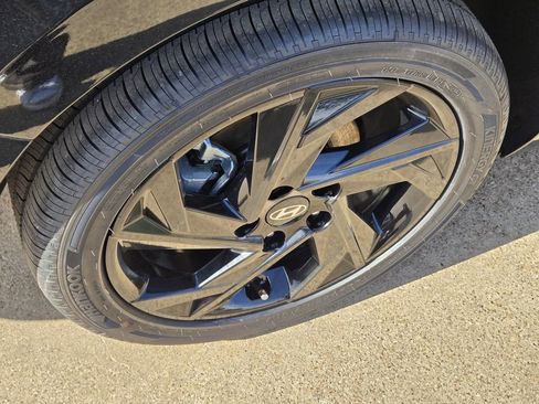 New 2026 Hyundai Elantra SEL Sport Premium FWD image 5