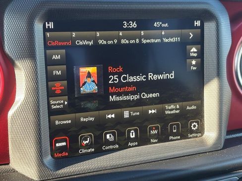 Used 2022 Jeep Gladiator Rubicon image 20