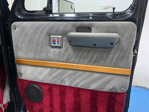 Used 1988 Ford E-150 and Econoline 150 RWD image 22
