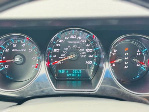 Used 2010 Ford Taurus Limited image 16