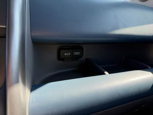 Used 2005 Honda Element EX image 17