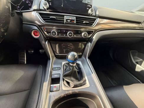 Used 2019 Honda Accord Sport image 15