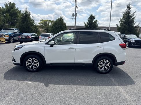 Certified 2023 Subaru Forester Premium AWD/4WD image 24