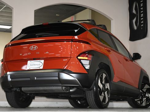 Used 2024 Hyundai Kona Limited image 85