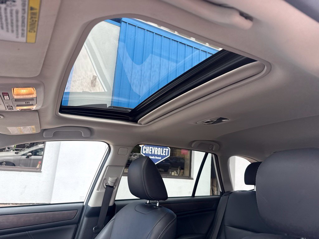 Used 2019 Subaru Outback 2.5i Limited AWD/4WD image 29