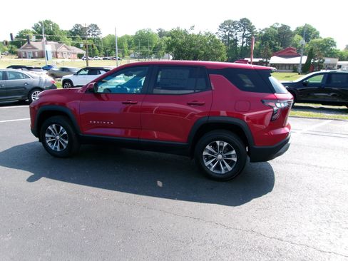 New 2026 Chevrolet Equinox LT FWD image 5
