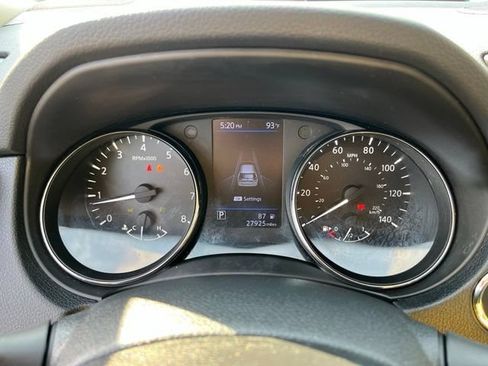 Used 2020 Nissan Rogue SL w/ Premium Package AWD/4WD image 29